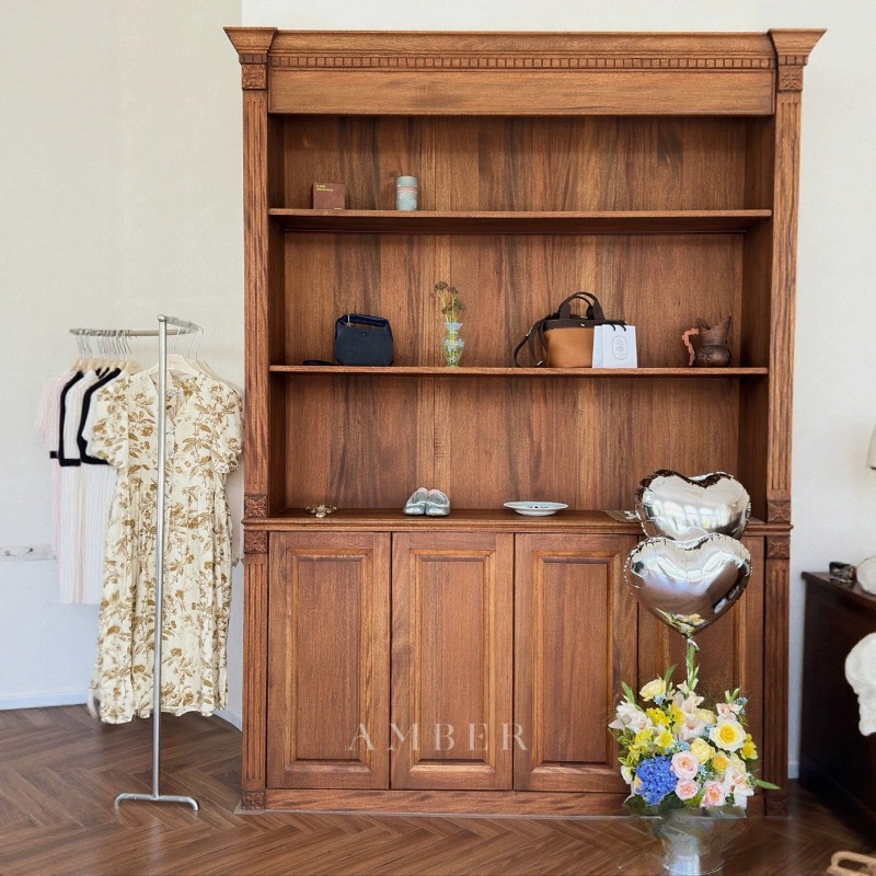 متجر ملابس، طاولة أمين الصندوق - مراجعة Office Furniture Second Hand وسعره